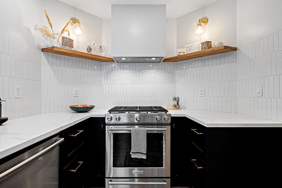 3381 Flagstaff Place Vancouver, BC - 10