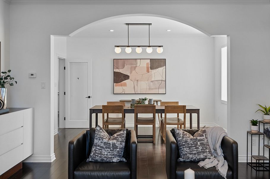 917 Wavertree Road North Vancouver, BC - 5
