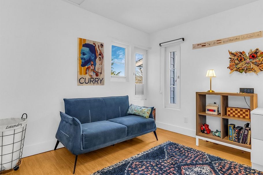 420 W 17th Avenue Vancouver, BC - 30