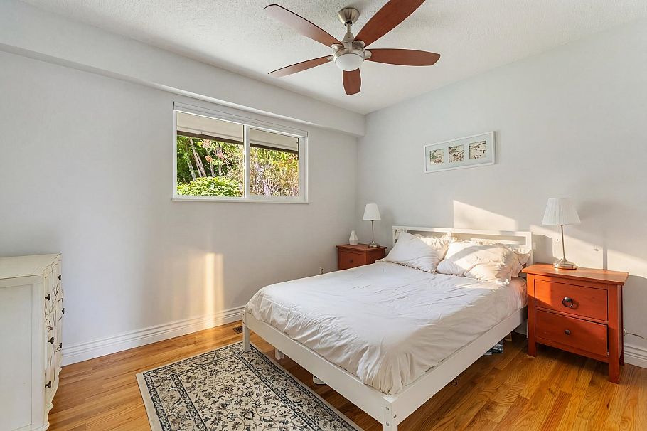 1438 Mcnair Drive North Vancouver, BC - 15