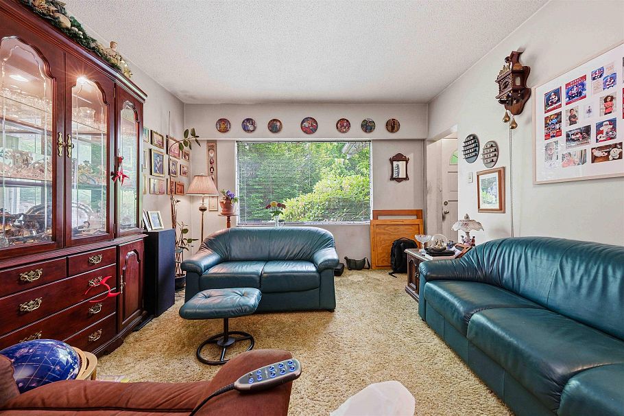 423 E 37th Avenue Vancouver, BC - 7