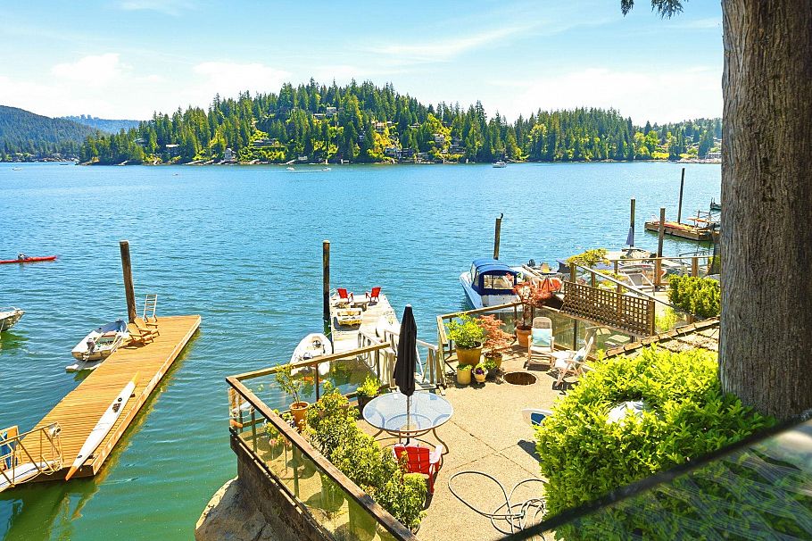 2848 Panorama Drive North Vancouver, BC - 38