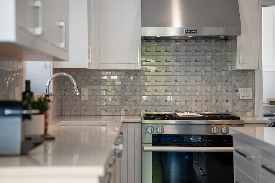 917 Wavertree Road North Vancouver, BC - 20