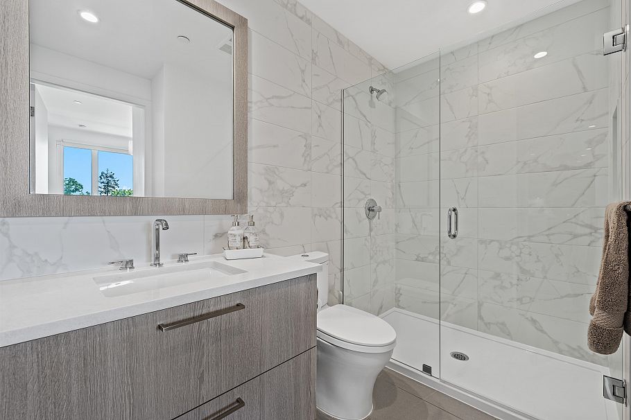 306 707 E 3rd Street North Vancouver, BC - 24