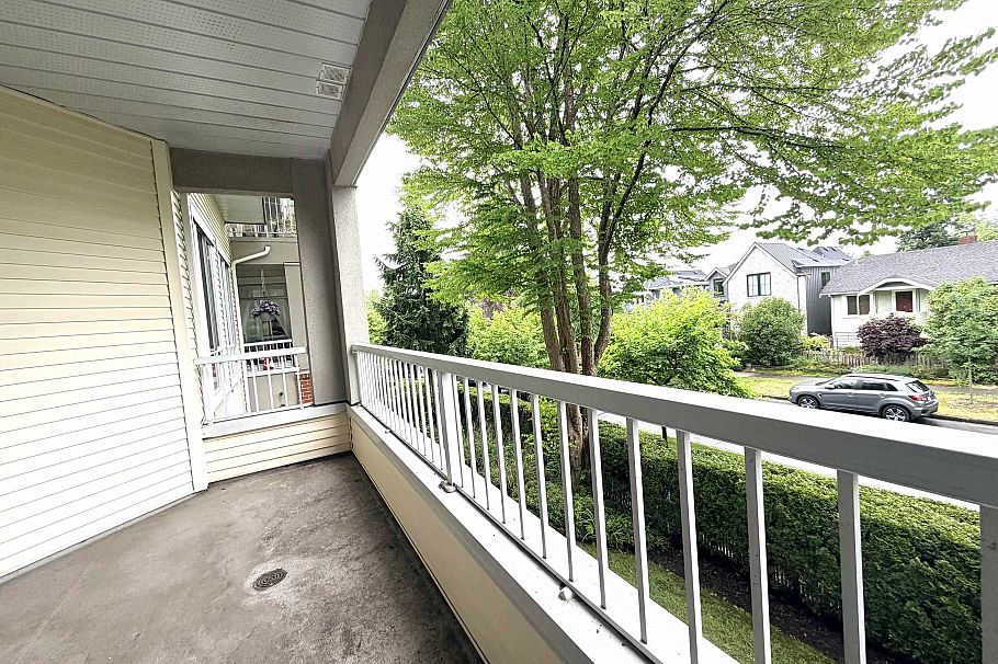 402 360 E 36th Avenue Vancouver, BC - 8