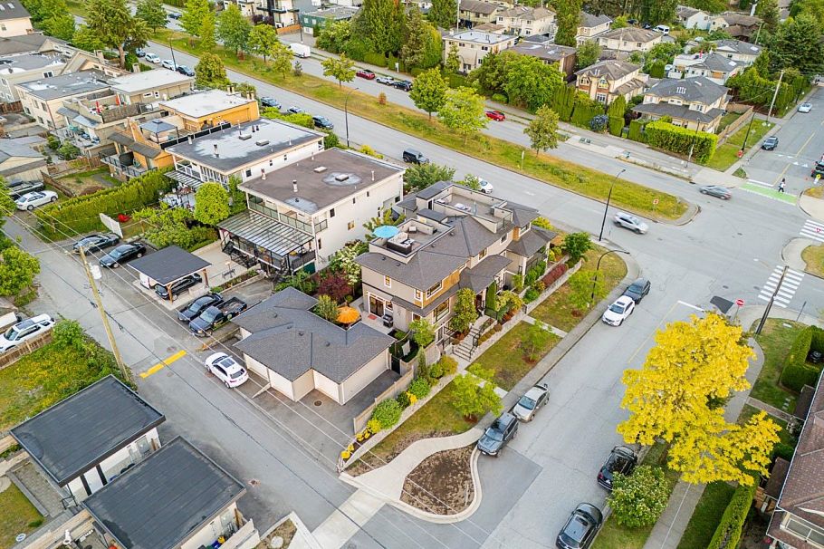 1308 Forbes Avenue North Vancouver, BC - 36
