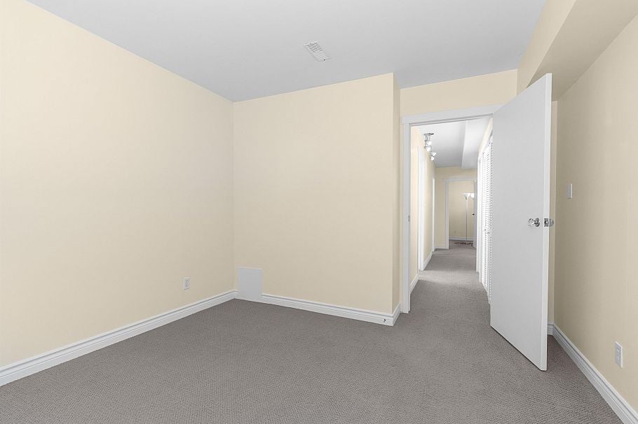 646 E Windsor Road North Vancouver, BC - 30