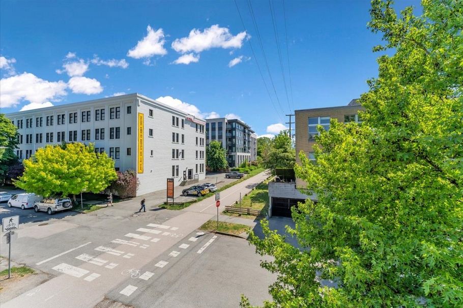 302 2680 Arbutus Street Vancouver, BC - 23