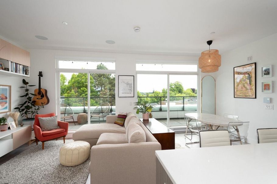 PH2 979 E 19th Avenue Vancouver, BC - 1