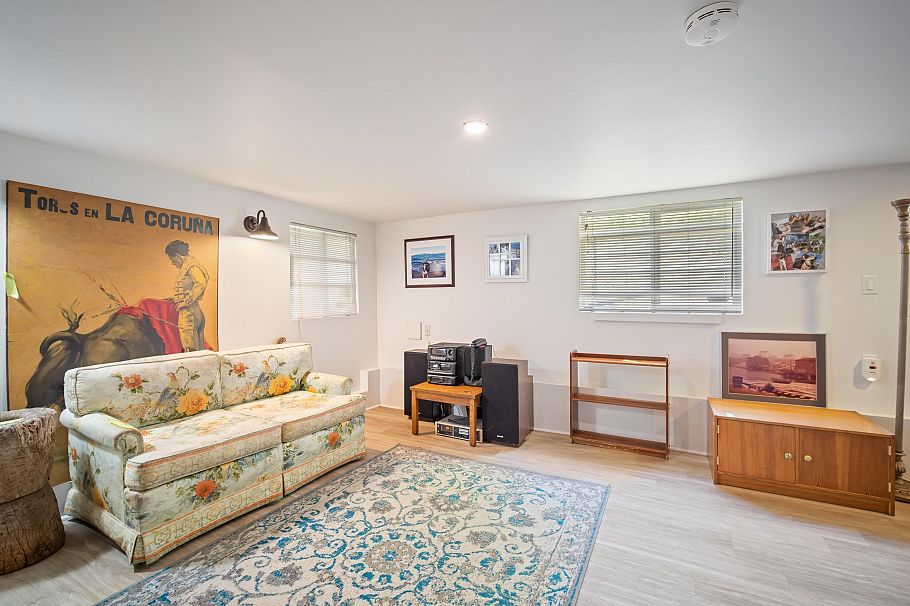 2497 Wall Street Vancouver, BC - 24