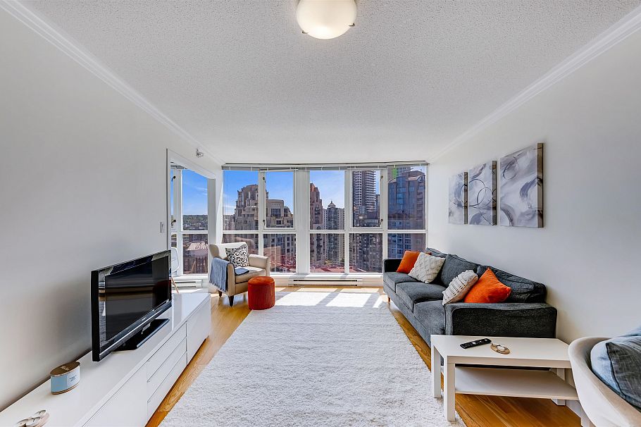 2206 1199 Seymour Street Vancouver, BC - 1