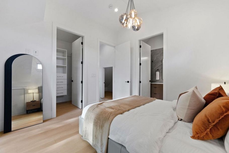 1 6318 Sophia Street Vancouver, BC - 33