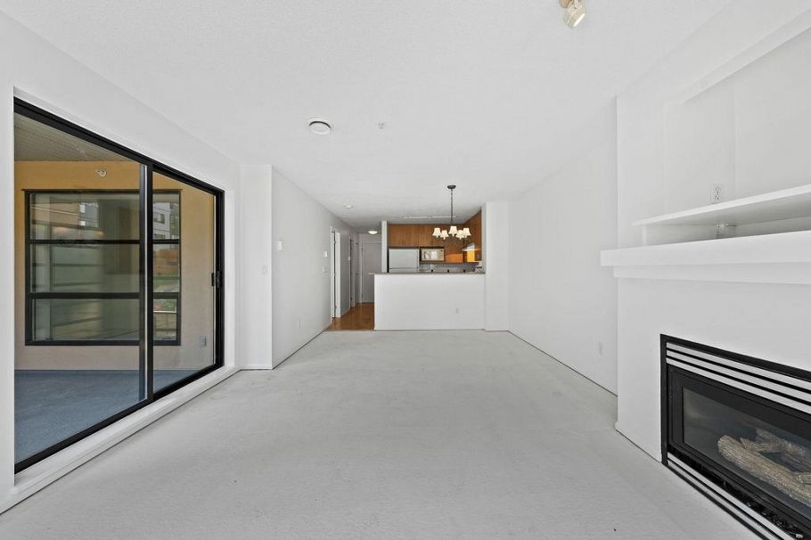 306 124 W 3rd Street North Vancouver, BC - 3