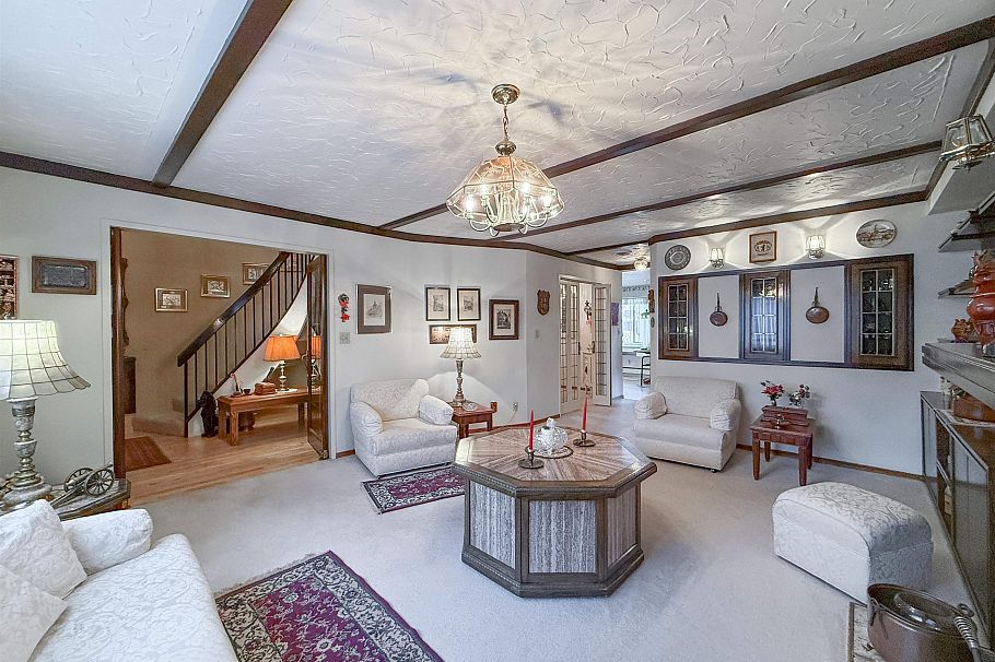 6816 Ontario Street Vancouver, BC - 5