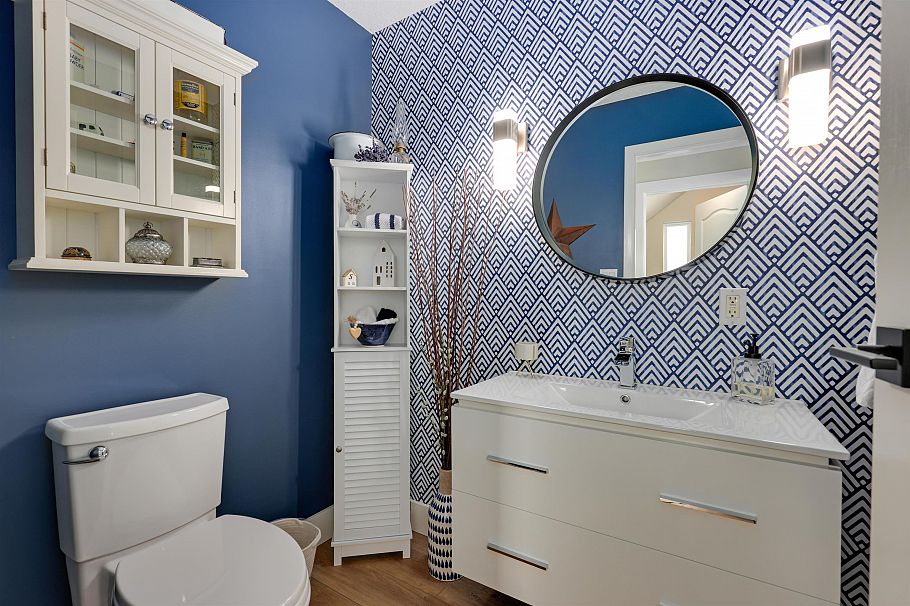 3821 Lonsdale Avenue North Vancouver, BC - 11