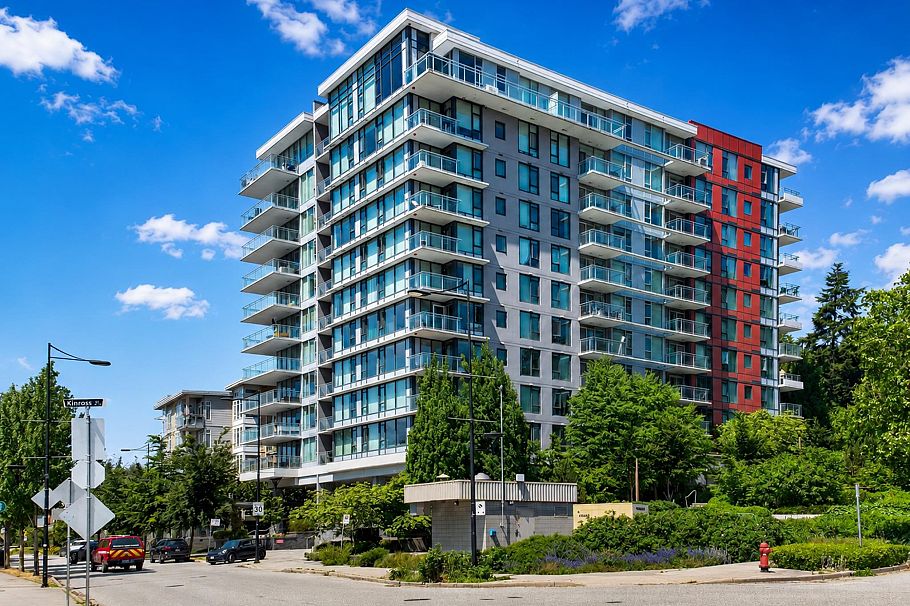 305 3281 E Kent Avenue North Vancouver, BC - 2