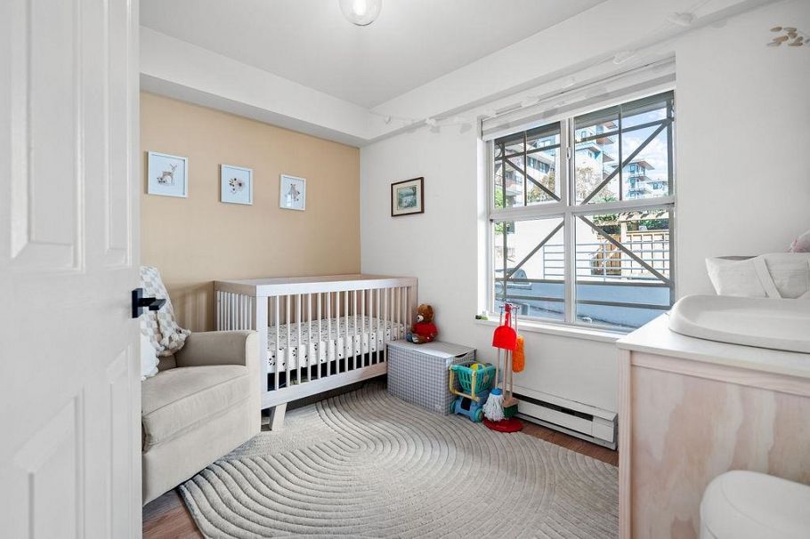 C2 332 Lonsdale Avenue North Vancouver, BC - 18