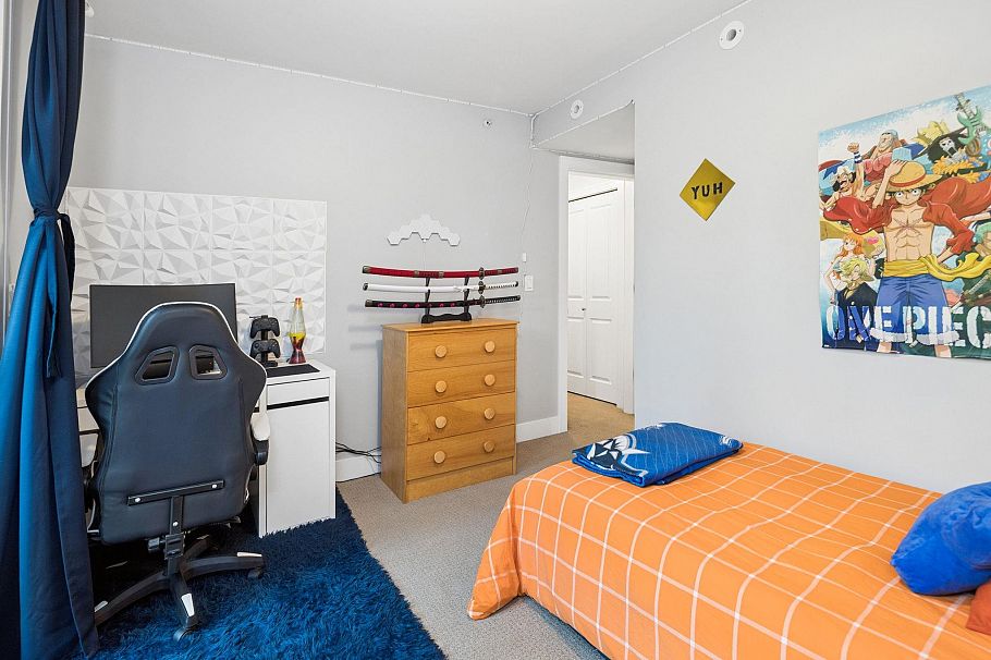 2 3025 Baird Road North Vancouver, BC - 27