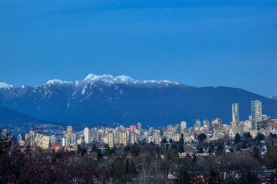 3770 W 13th Avenue Vancouver, BC - 8