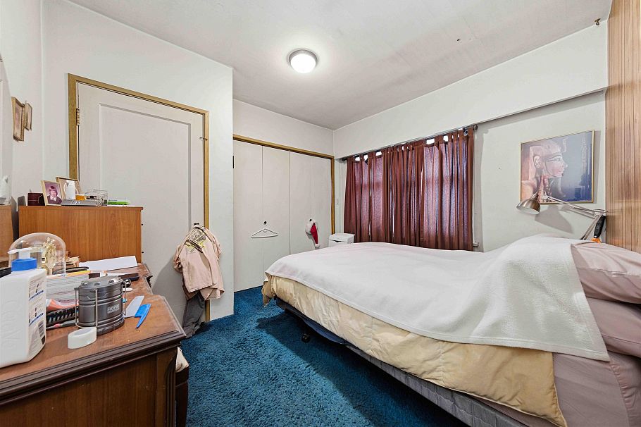 423 E 37th Avenue Vancouver, BC - 16