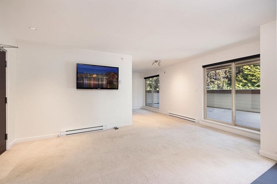 PH2 2832 Capilano Road North Vancouver, BC - 14