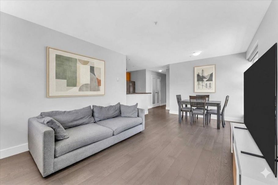 302 2680 Arbutus Street Vancouver, BC - 5