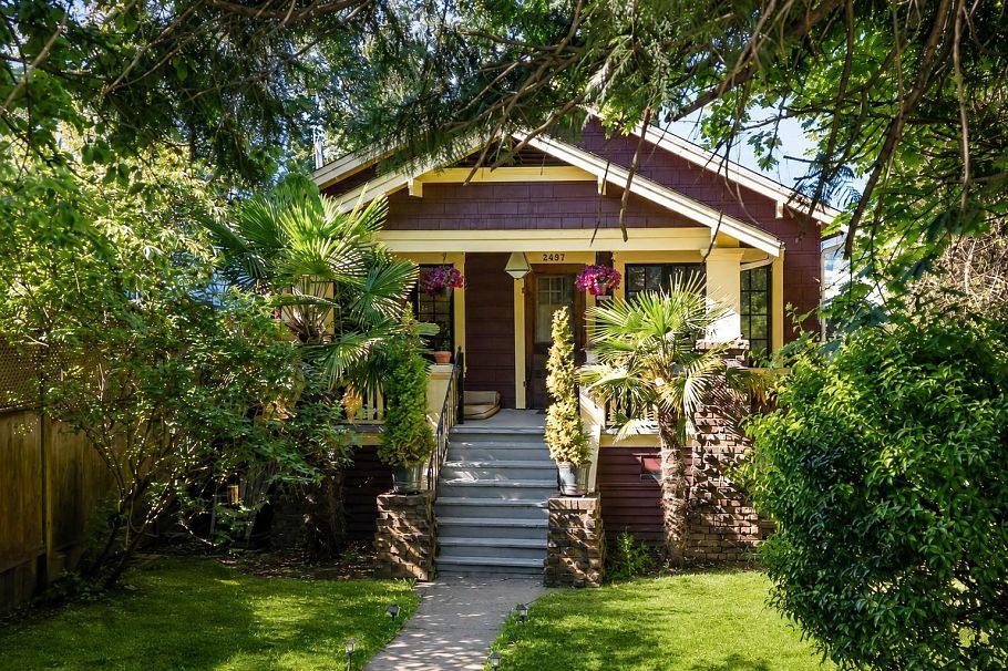 2497 Wall Street Vancouver, BC - 1