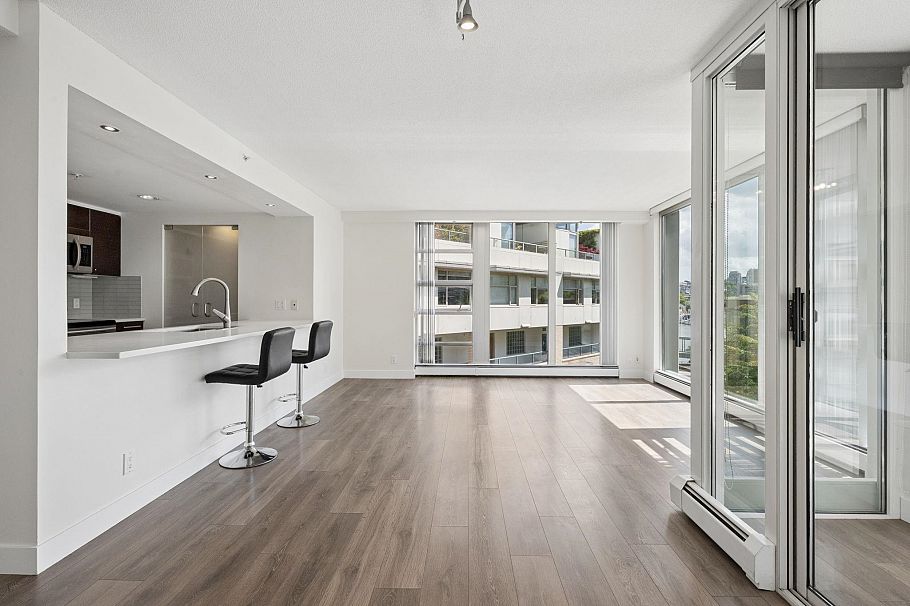 501 1228 Marinaside Crescent Vancouver, BC - 7