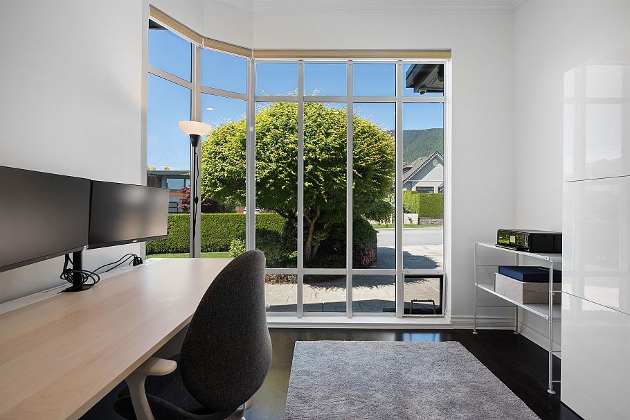 917 Wavertree Road North Vancouver, BC - 22