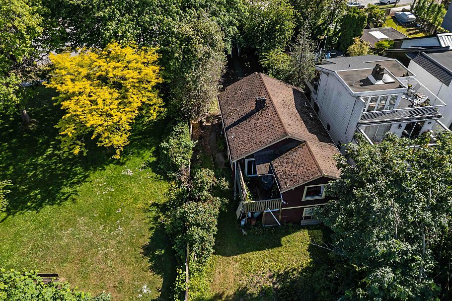 2497 Wall Street Vancouver, BC - 29