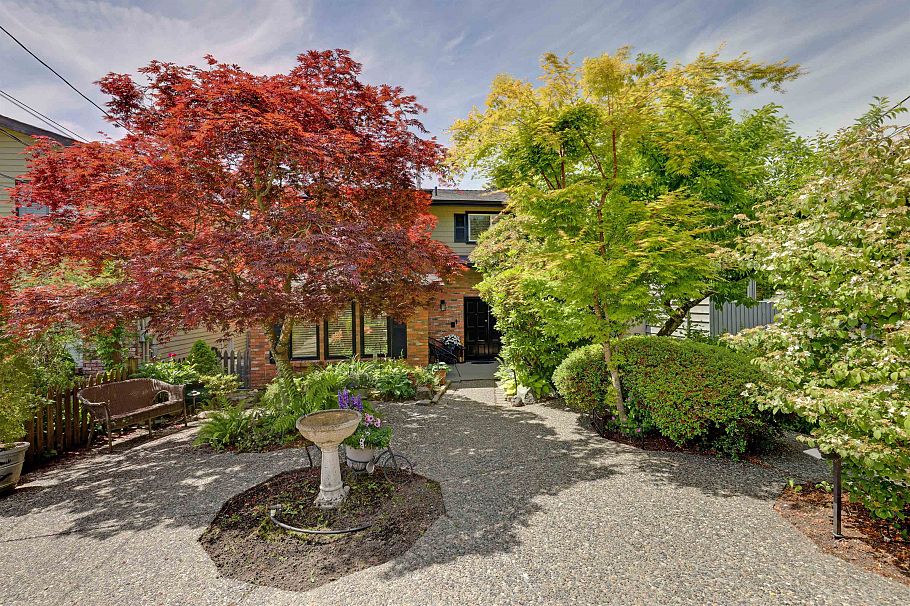 3821 Lonsdale Avenue North Vancouver, BC - 31