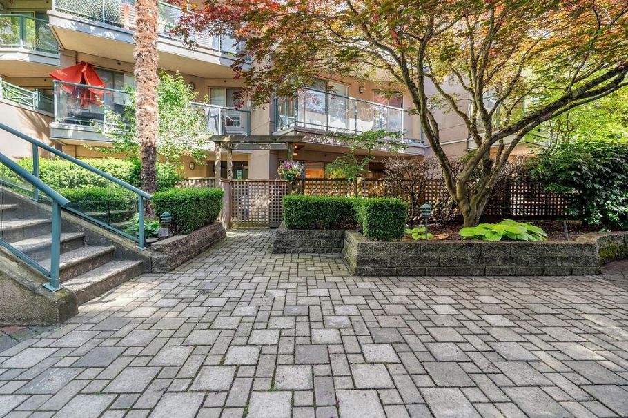 C2 332 Lonsdale Avenue North Vancouver, BC - 27