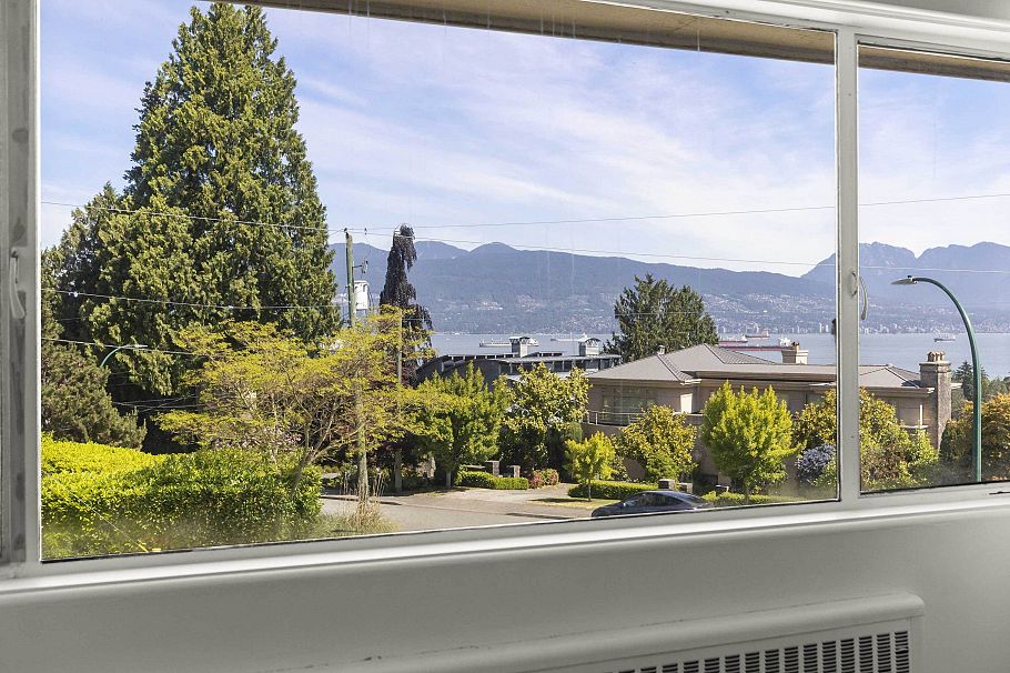 4514 Bellevue Drive Vancouver, BC - 21