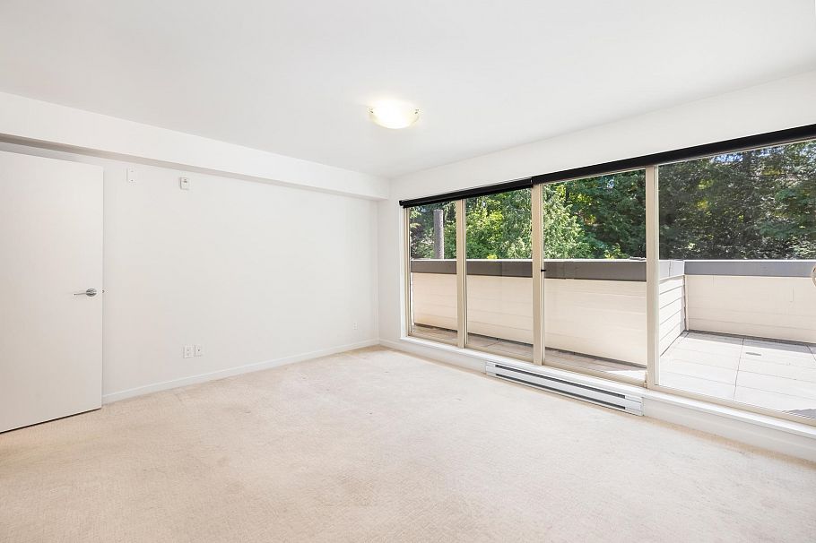 PH2 2832 Capilano Road North Vancouver, BC - 24