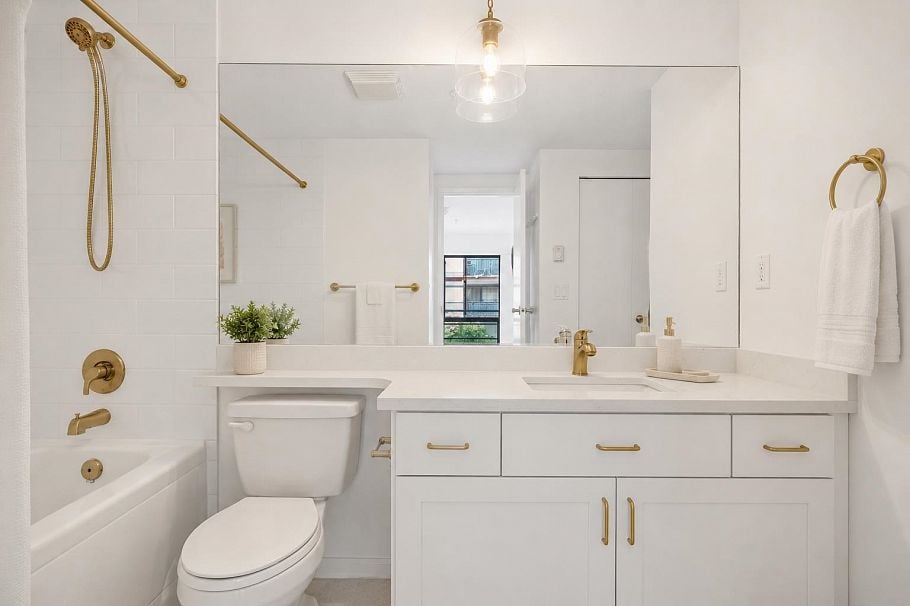 306 124 W 3rd Street North Vancouver, BC - 8