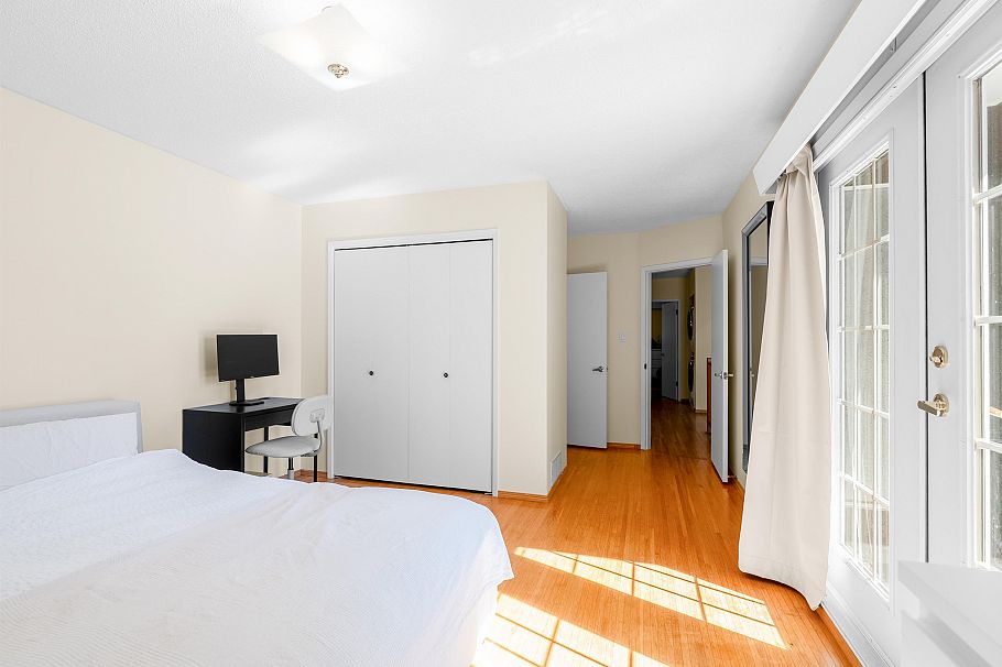 646 E Windsor Road North Vancouver, BC - 10