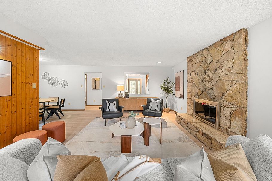 2297 Bowser Avenue North Vancouver, BC - 8