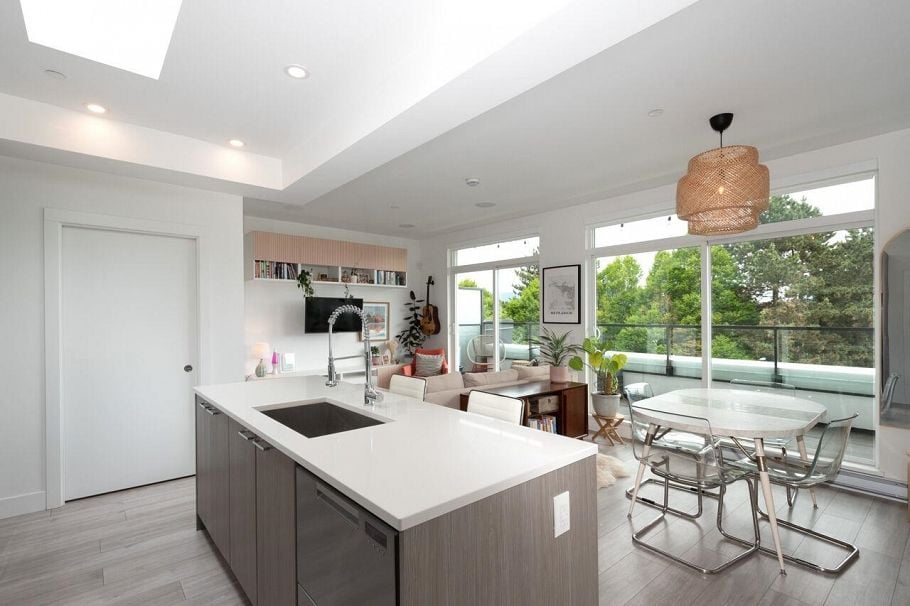 PH2 979 E 19th Avenue Vancouver, BC - 2