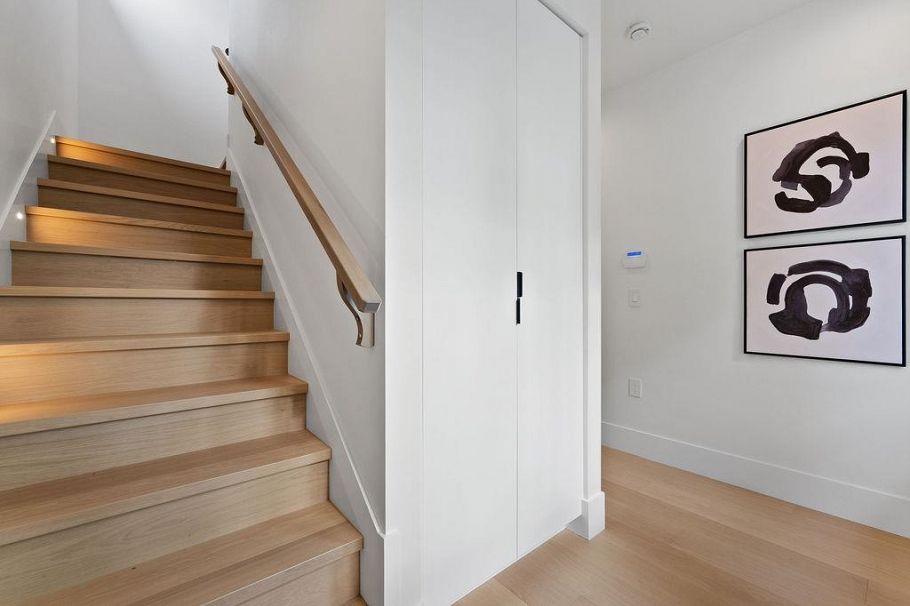 1 6318 Sophia Street Vancouver, BC - 30