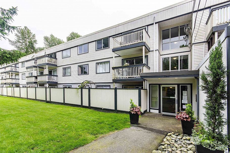 215 780 Premier Street North Vancouver, BC - 1