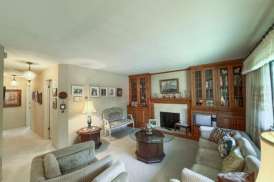 6816 Ontario Street Vancouver, BC - 14