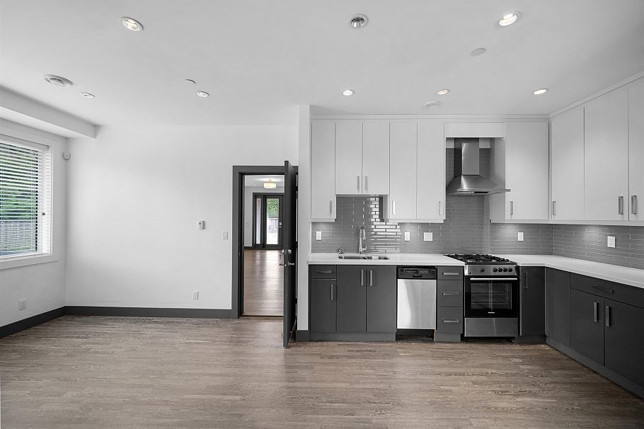 7493 Gatineau Place Vancouver, BC - 17