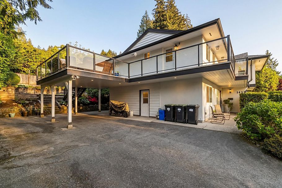 1438 Mcnair Drive North Vancouver, BC - 33