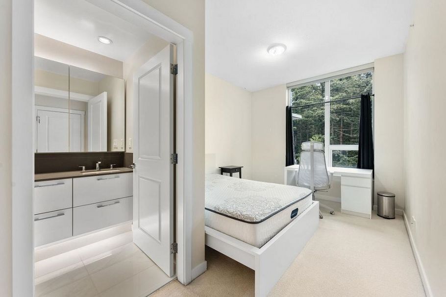 1107 3487 Binning Road Vancouver, BC - 17