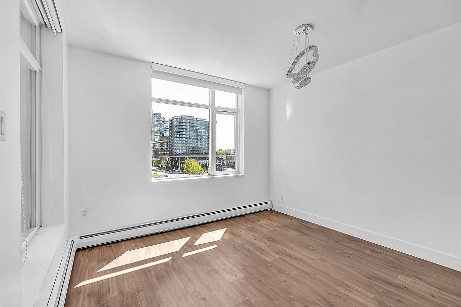 802 158 W 13th Street North Vancouver, BC - 22