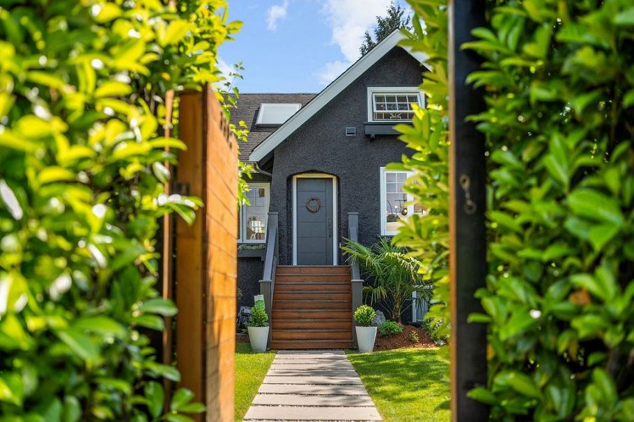 3392 W 8th Avenue Vancouver, BC - 37