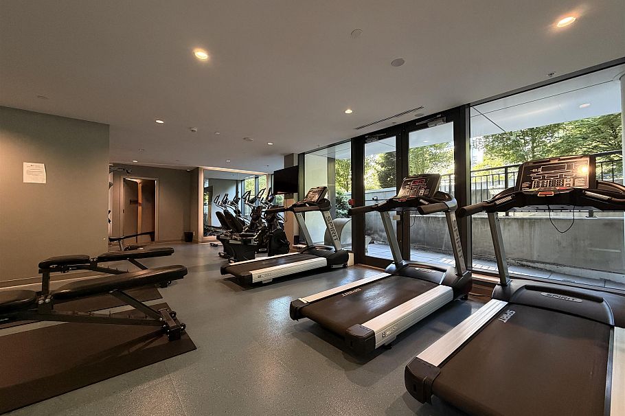 1310 3487 Binning Road Vancouver, BC - 17