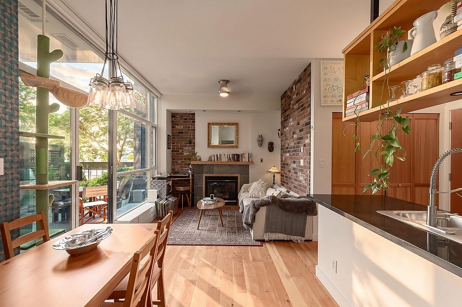 218 2515 Ontario Street Vancouver, BC - 5