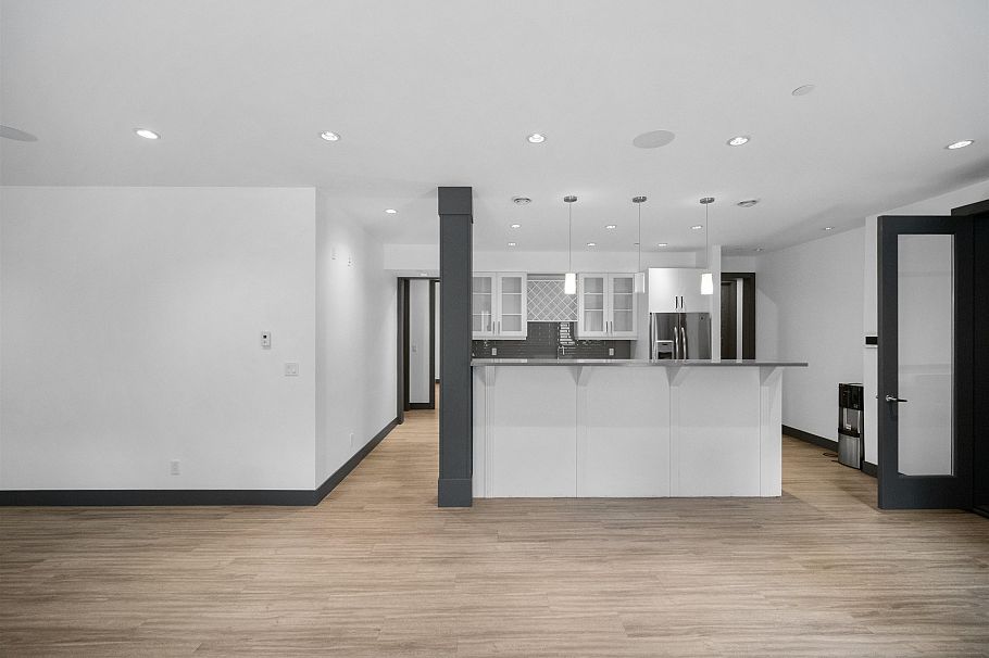 7493 Gatineau Place Vancouver, BC - 34