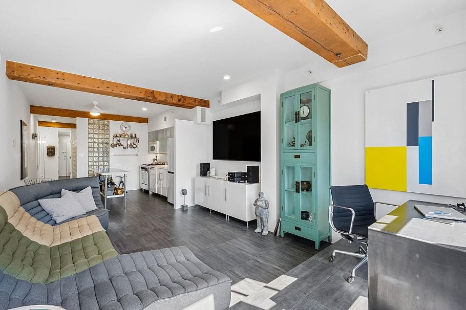 308 1275 Hamilton Street Vancouver, BC - 5
